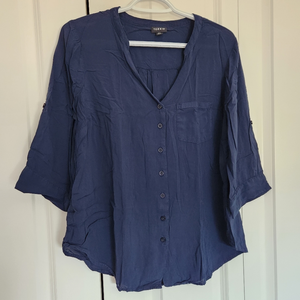 Torrid Size 00 Navy Harper Challis Blouse
